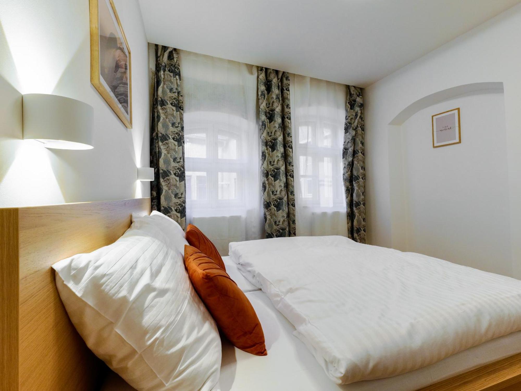 Апартаменти Hviezdoslavova Apartments, Centre, Parking Available Трнава